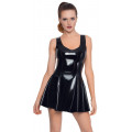 Kurzes Kleid aus Lack (2XL)